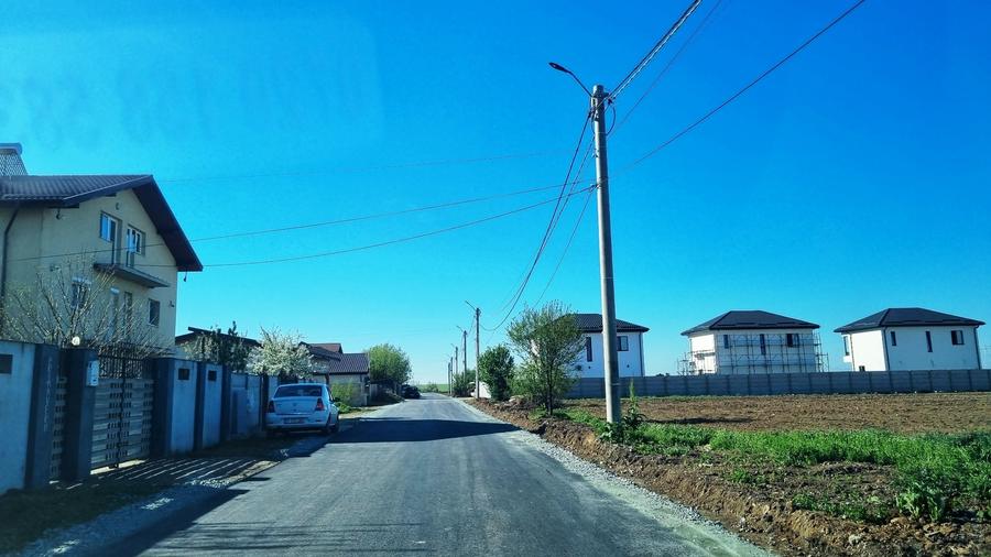 vanzare teren construibil - 2