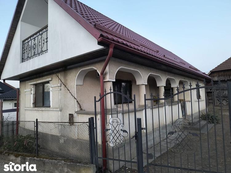 Casa in centrul localitatii Gardani!! - 1