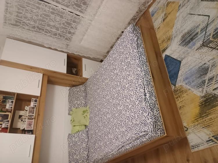 De vanzare apartament 4 camere - 2