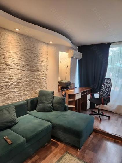 Apusului - P-ta Gorjului | 3 Camere | 1/4 | Posibilitate Centrala | Metrou - 1