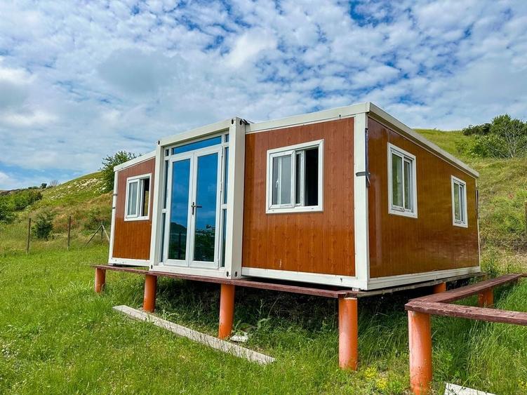 Casă cu 3 camere cu Teren 37 Mp în Exterior Vest