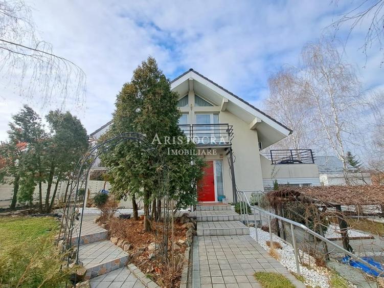 Vila 5 camere pozitie excelenta - 2