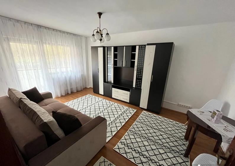 3 camere in zona Complexului Studentesc - 5