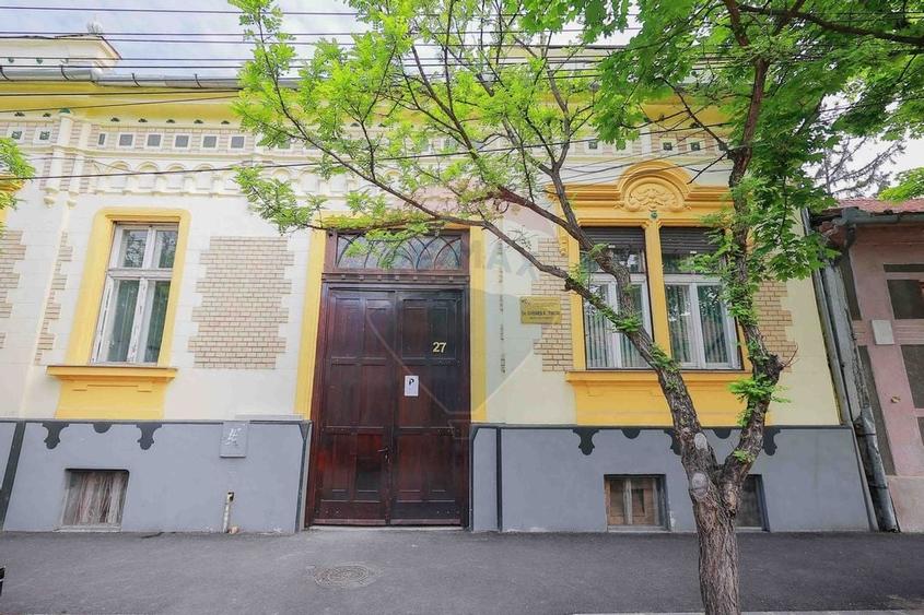Casă de Vânzare cu 4 camere, Ultracentral - Cuza Vodă - 12