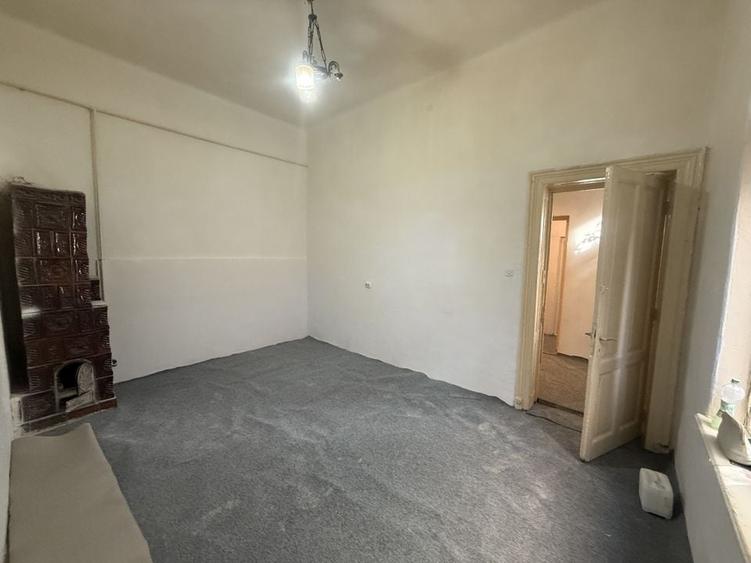 Oferta zilei !!! Garsoniera 33.4 mp utili in Vila - Zona Parcul Carol - 1