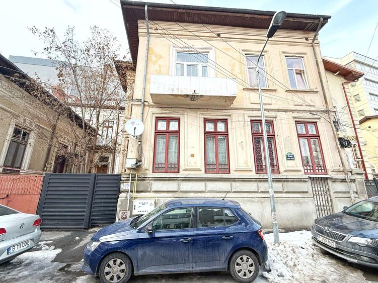 Piata Unirii | Vila Etaj 1 + Mansarda | 4 Camere | 153mp utili - 2