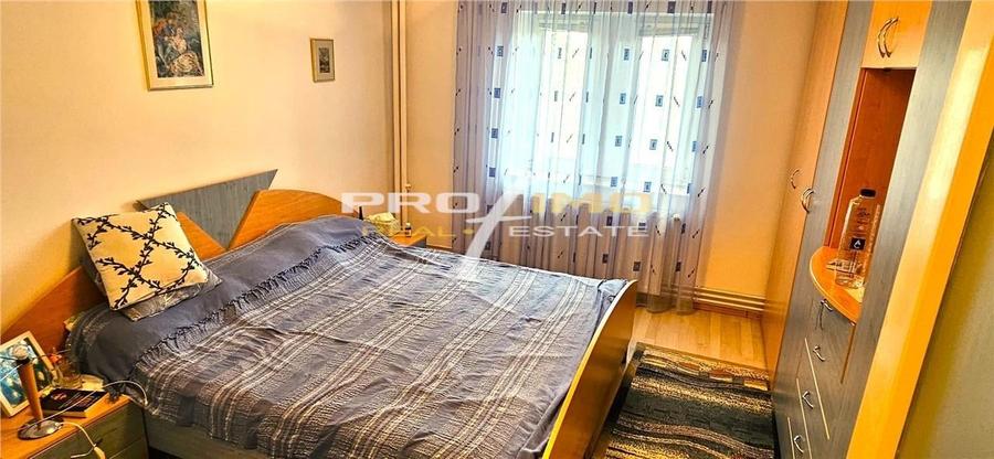 Apartament 3 camere, su.88mp.decomandat, CF.0, - Gara BCR - 18