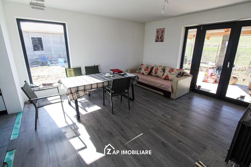 Casă 6 camere –195 mp utili –  P+M  Nazna – teren 644 mp - 10