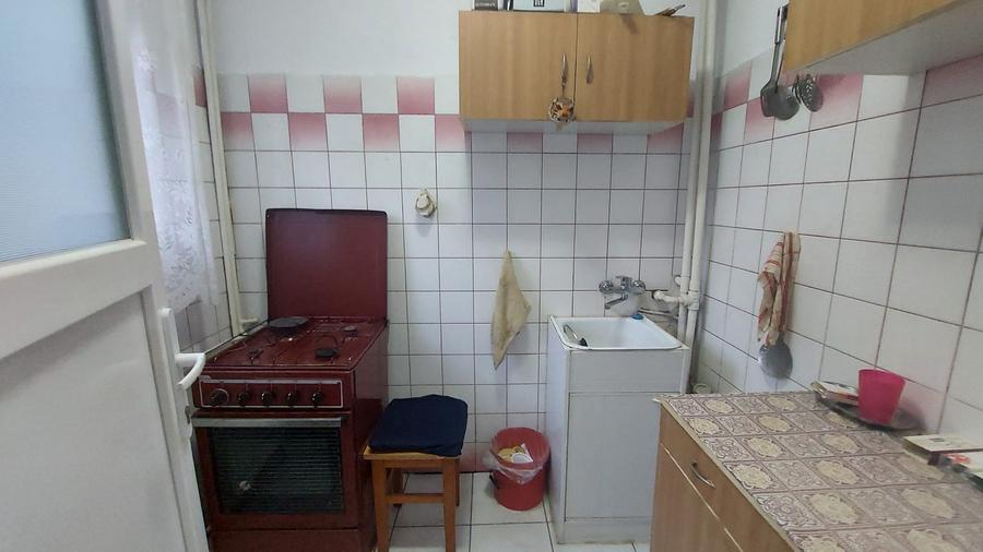 Vand garsoniera etj 1 zona Micalaca - 3