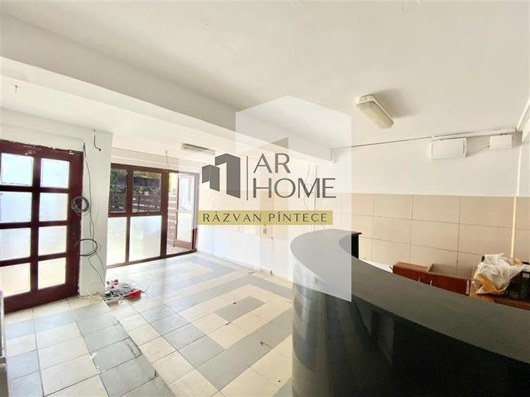 Spatiu comercial 100 mp cu terasa 100 mp, zona ultracentrala, Ploiesti - 2