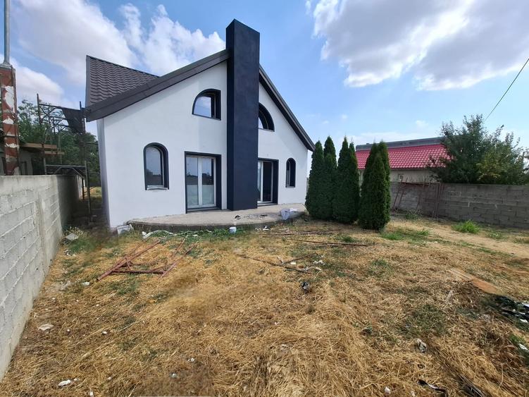 Casa de vanzare Botarlau - 3