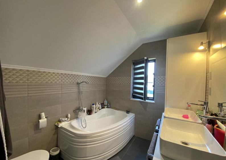 Casa individuala mobilata elegant, 4 camere, 2 bai, gra - 15