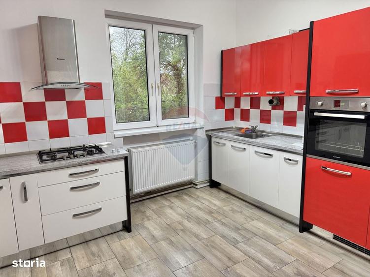 Casa cu 4 camere de inchiriat Ultracentral - 2