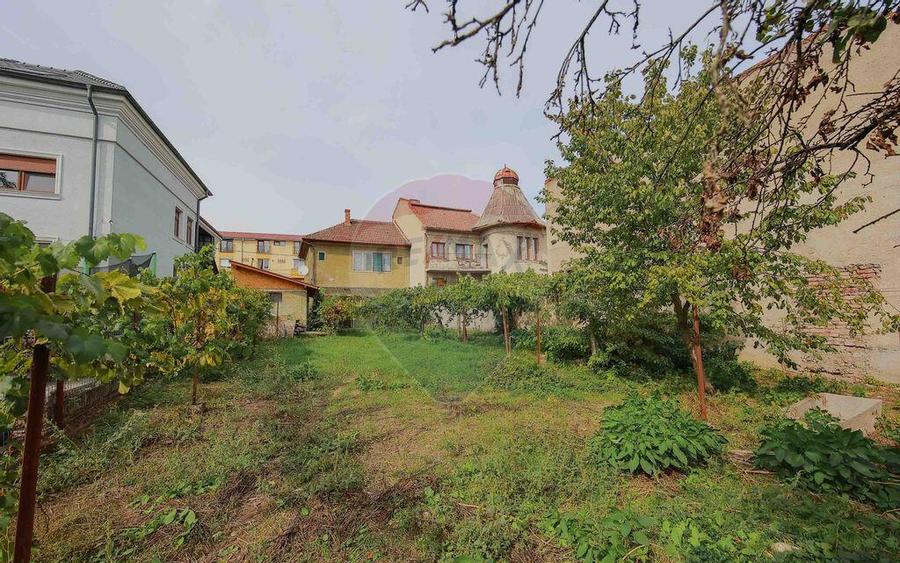 De vanzare Casa cu 3 camere ?i teren 562 mp str. Louis... - 11