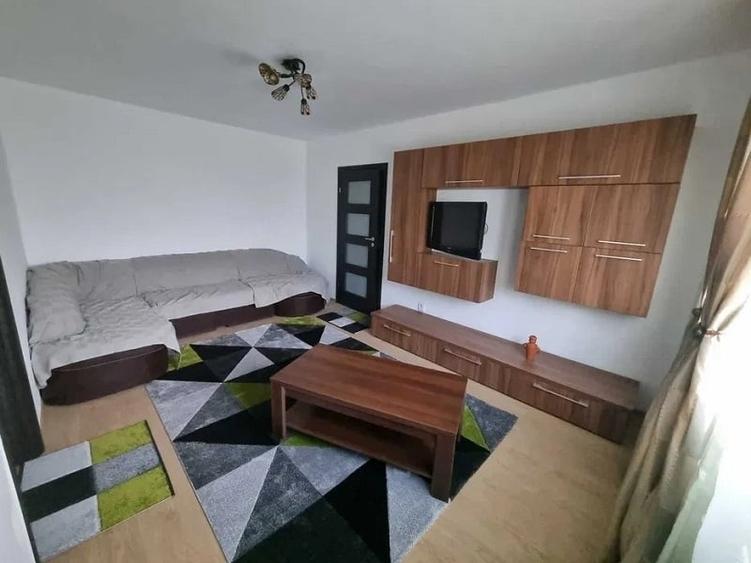 Apartament cu 2 camere - zona Podu Ros - Bld. Primaverii - 8