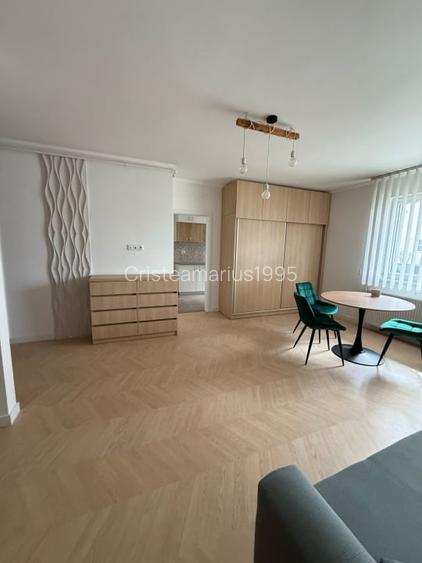 Studio spatios cu nisa de dormit | 45 mp utili | Parter | Mobilat