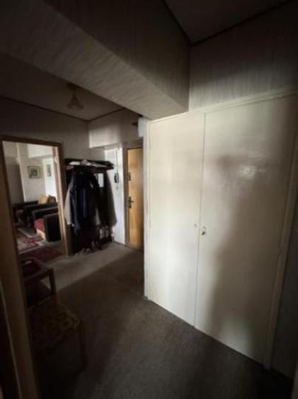 Pantelimon/vis a vis Mega Mall,ap 2 camere,57mp,95.000euro - 5