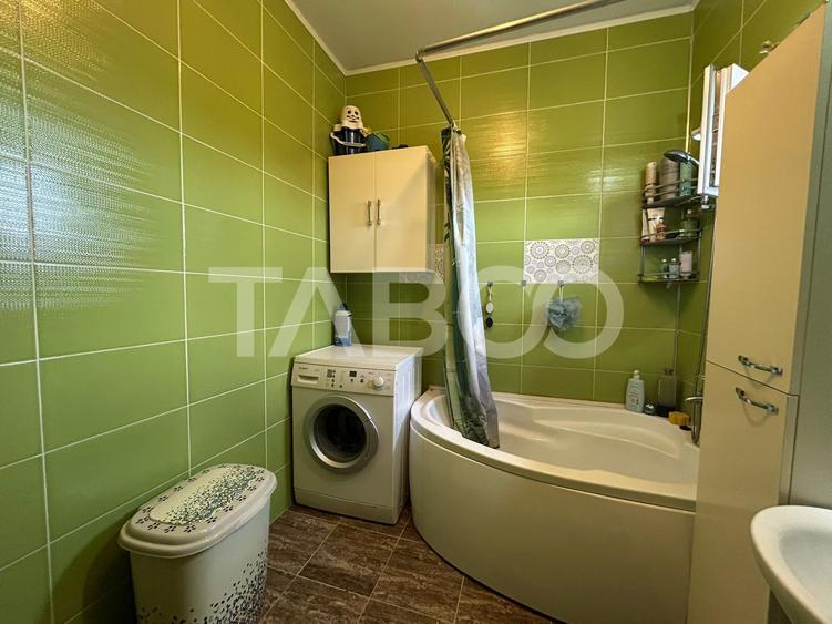 Apartament cu 2 camere de vanzare in bloc cu curte  zona Turnisor - 4