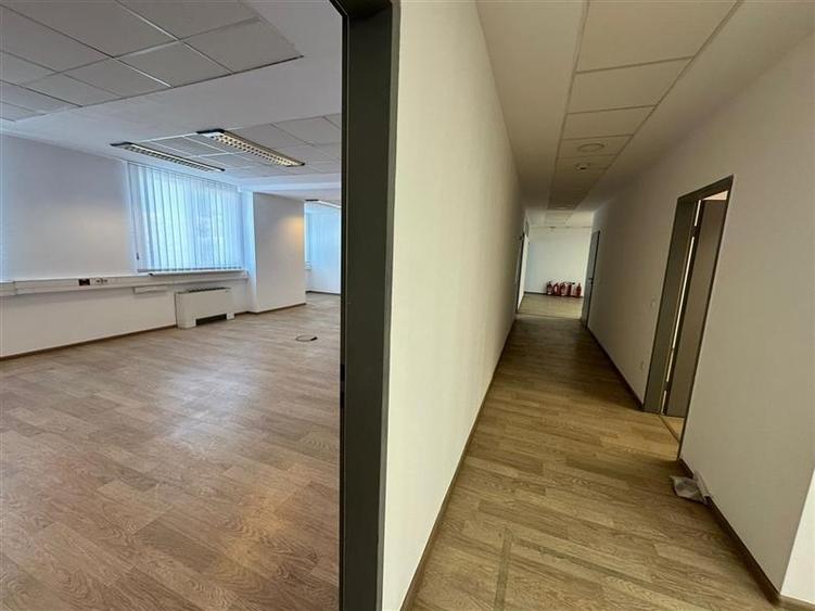 Spatiu in cladire de birouri Luterana -  420 mp - 560 mp - 7