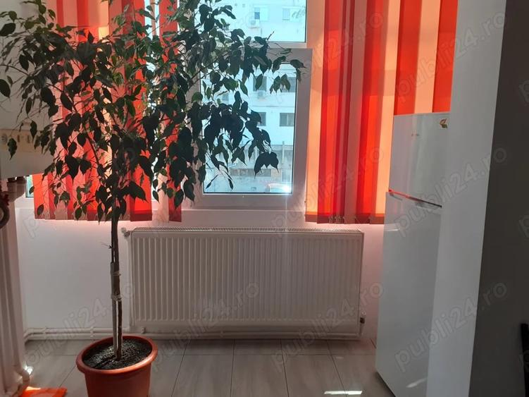 Inchriere Garsoniera pe str. Hipodrom etajul 1, mobilata si utilata la cheie cu balcon. - 3