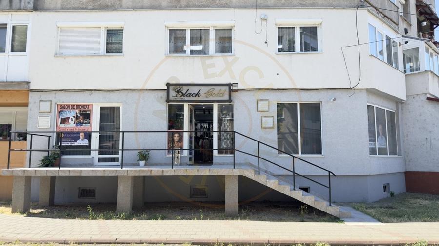 Spatiu Comercial cu Afacere la Cheie - Str. C. Coposu - Carei - 1