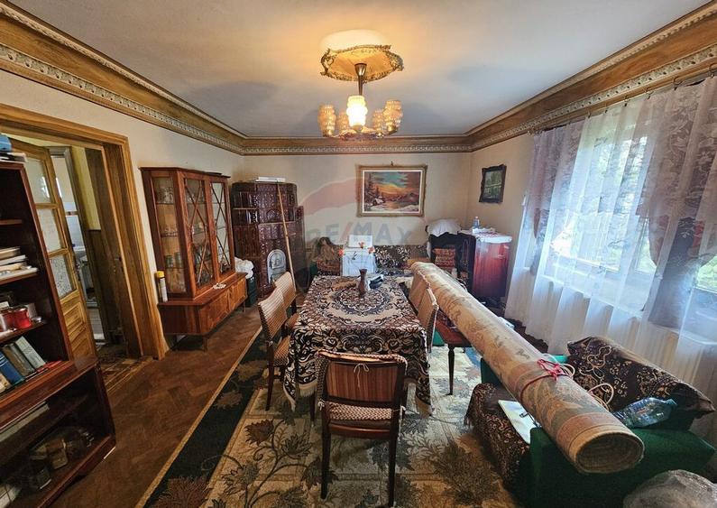 1/2 - Casa de vanzare + teren 472 mp - 5