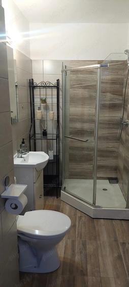 Inchiriez garsoniera - 4