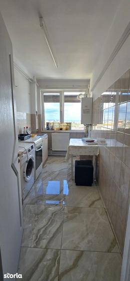 Apartament 2 camere decomandat Zona Gara Vedere superba spre Mare/Port - 6