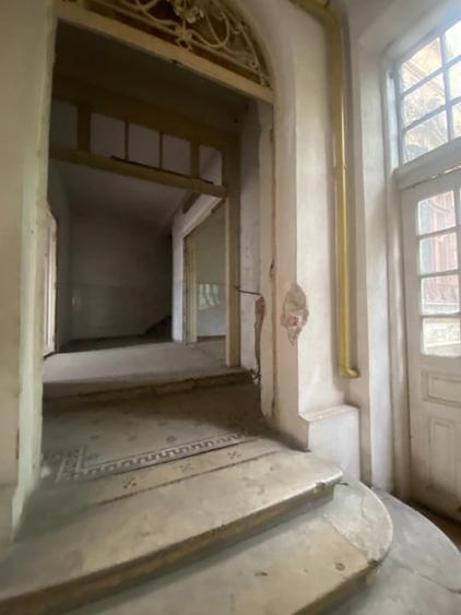 SE VINDE FOSTA CLINICA NECESITA RENOVARE IN ZONA CENTRALA FOISORUL DE FOC - 2