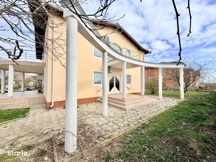 Casa individuala 8 camere Mosnita Veche ideala locuinta sau business - 1