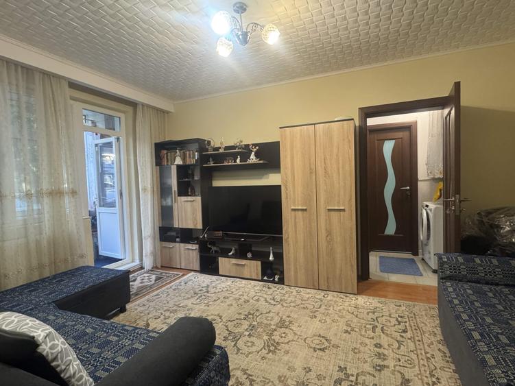 2 cam, 45 mp, bloc caramida, parter, ultracentral - str. Pacii - 1