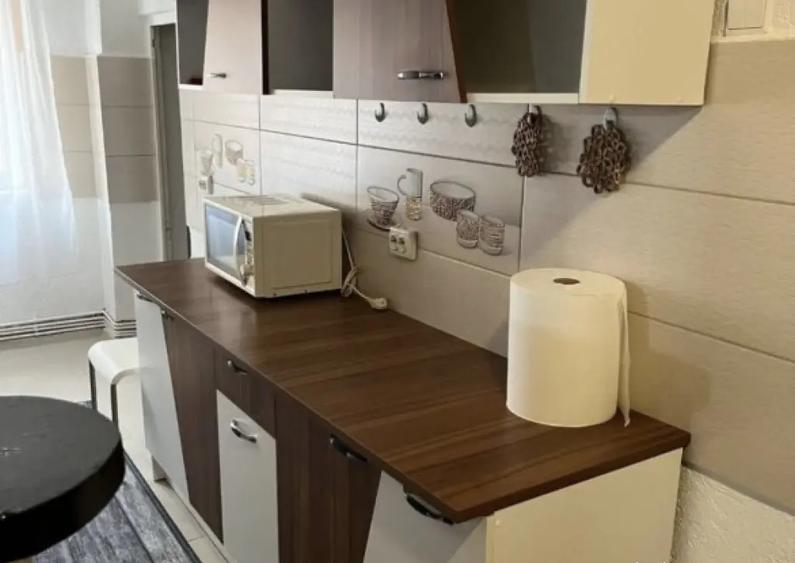 Apartament cu 2 camere, Cetate-Mercur - 2