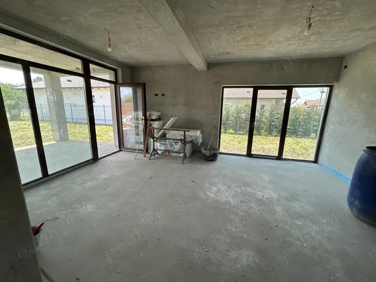 Vand vila noua Livada-Sanleani,st.840 mp,sc.130 mp,situat pe 2 strazi - 7