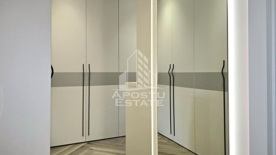 Apartament cu 3 camere semidecomandat, mobilat în Aurel Vlaicu