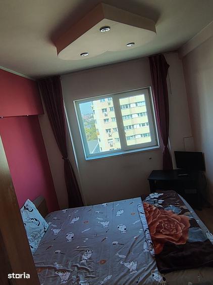 Apartament cu 3 camere în Pantelimon