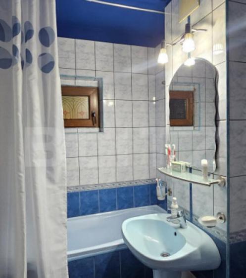 Apartament 3 camere Decomandat 70 mp Zona centrala De - 13