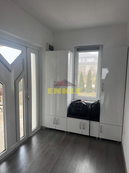 Oportunitate excelentă – teren generos + casă MOBILATĂ UTILATĂ - 3