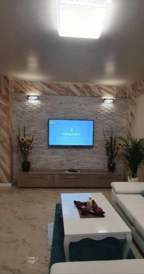 DE VÂNZARE – Apartament 2 camere Mamaia Nord |a  20 m de plajă 🌊 - 2