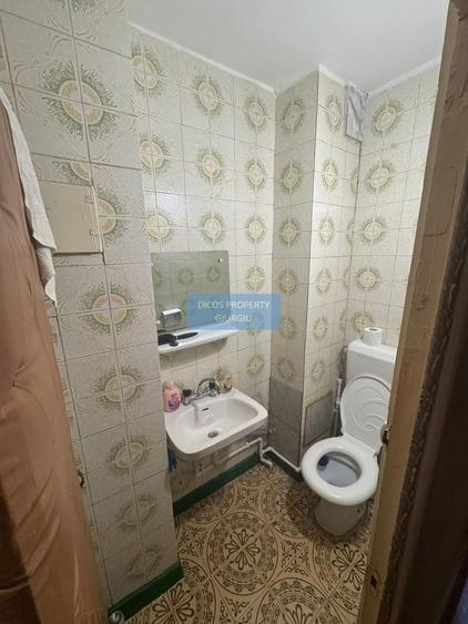 Apartament 4 camere de vânzare – zonă Școala 8 - 6