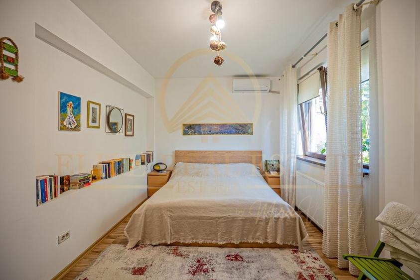 Viluta cocheta cu curte frumoasa in Mamaia Sat! - 15