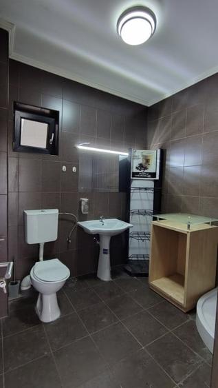 Spatiu Comercial Stradal - 8