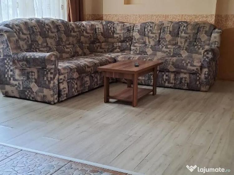 Inchiriez apartament 3 camere decomandat in Deva ,Zamfirescu, parter - 1