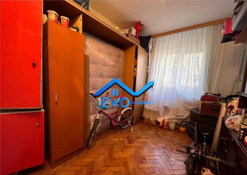 Apartament de , 3 camere, etajul 1, Baza 3, langa Silk Distr - 7