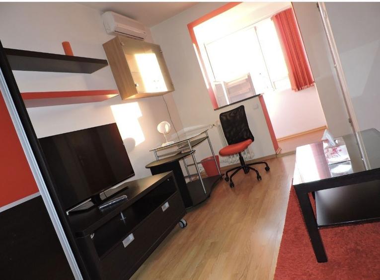 Proprietar vand garsoniera Titan - 3