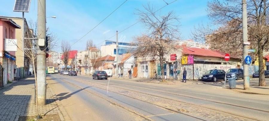 SPATIU COMERCIAL STRADAL 108 mp STR. MAICA DOMNULUI NR. 41 / B-DUL LACUL TEI! - 20