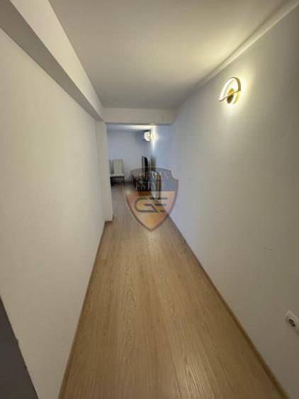 Casa rezidentiala 5 camere 230mp curte 200mp KM5 soseaua Mangaliei - 18