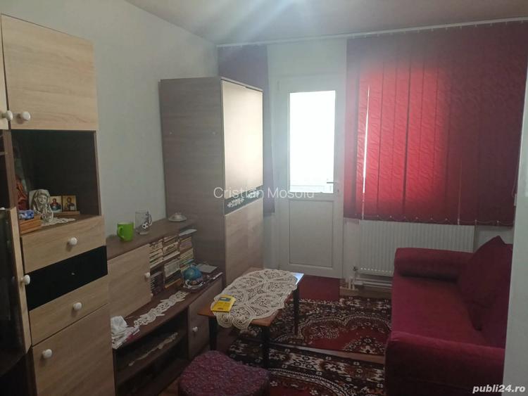 Apartament 3 camere Apartament 3 camere