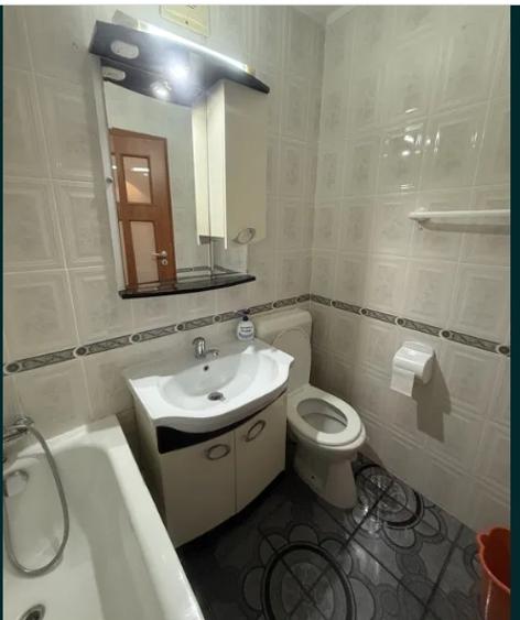 TITAN ,1 Decembrie 1918,DECOMANDAT,Amenajat,mobilat,Liber - 5