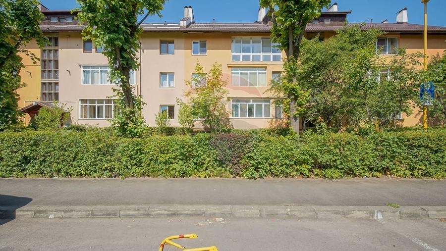 2 camere luminoase cu parcare si pivniță 52mp - 1