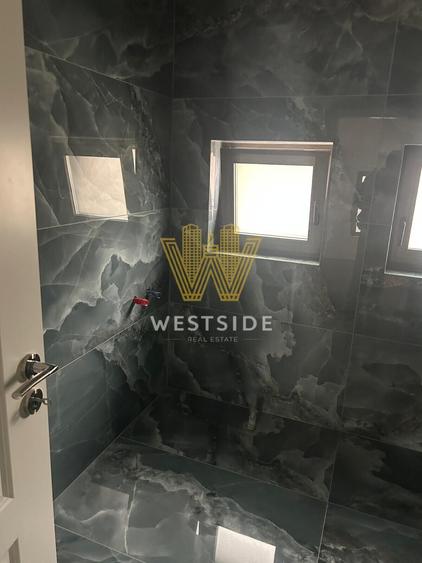 Casă individuală cu 6 camere cu Teren 465 Mp în Girocului